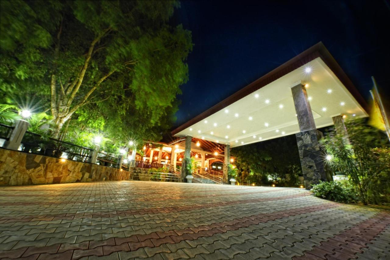 Centauria Wild Hotel Udawalawe Luaran gambar