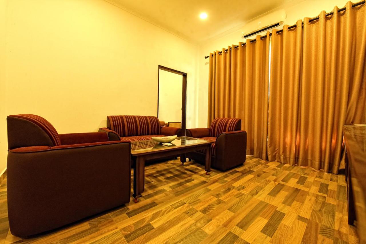 Centauria Wild Hotel Udawalawe Luaran gambar
