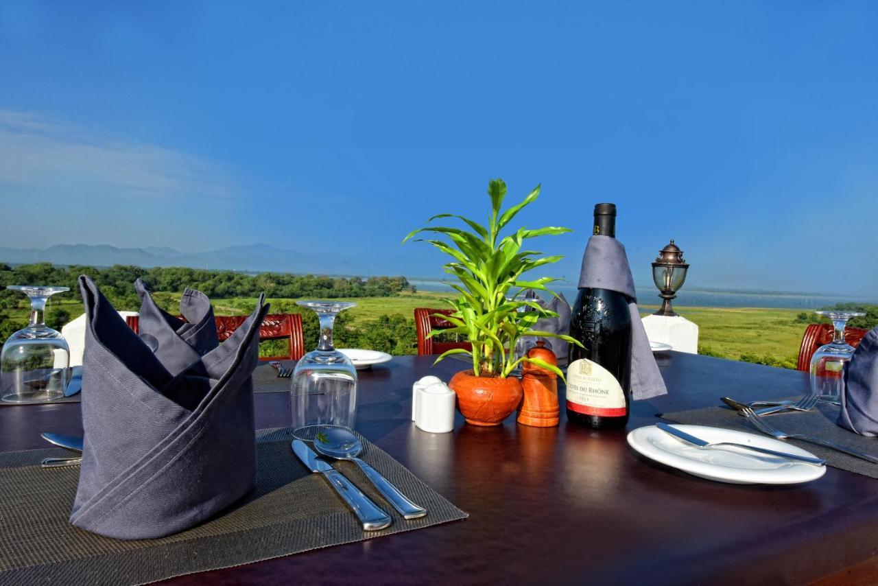 Centauria Wild Hotel Udawalawe Luaran gambar