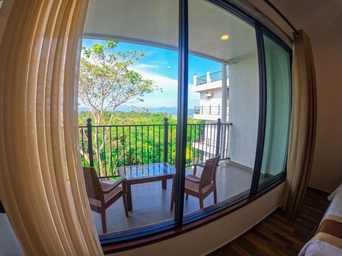 Centauria Wild Hotel Udawalawe Luaran gambar