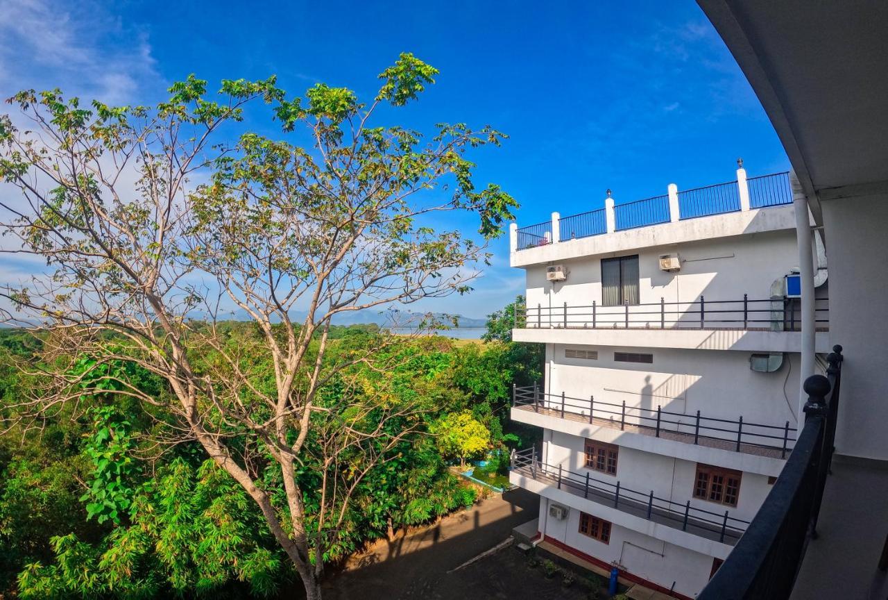 Centauria Wild Hotel Udawalawe Luaran gambar