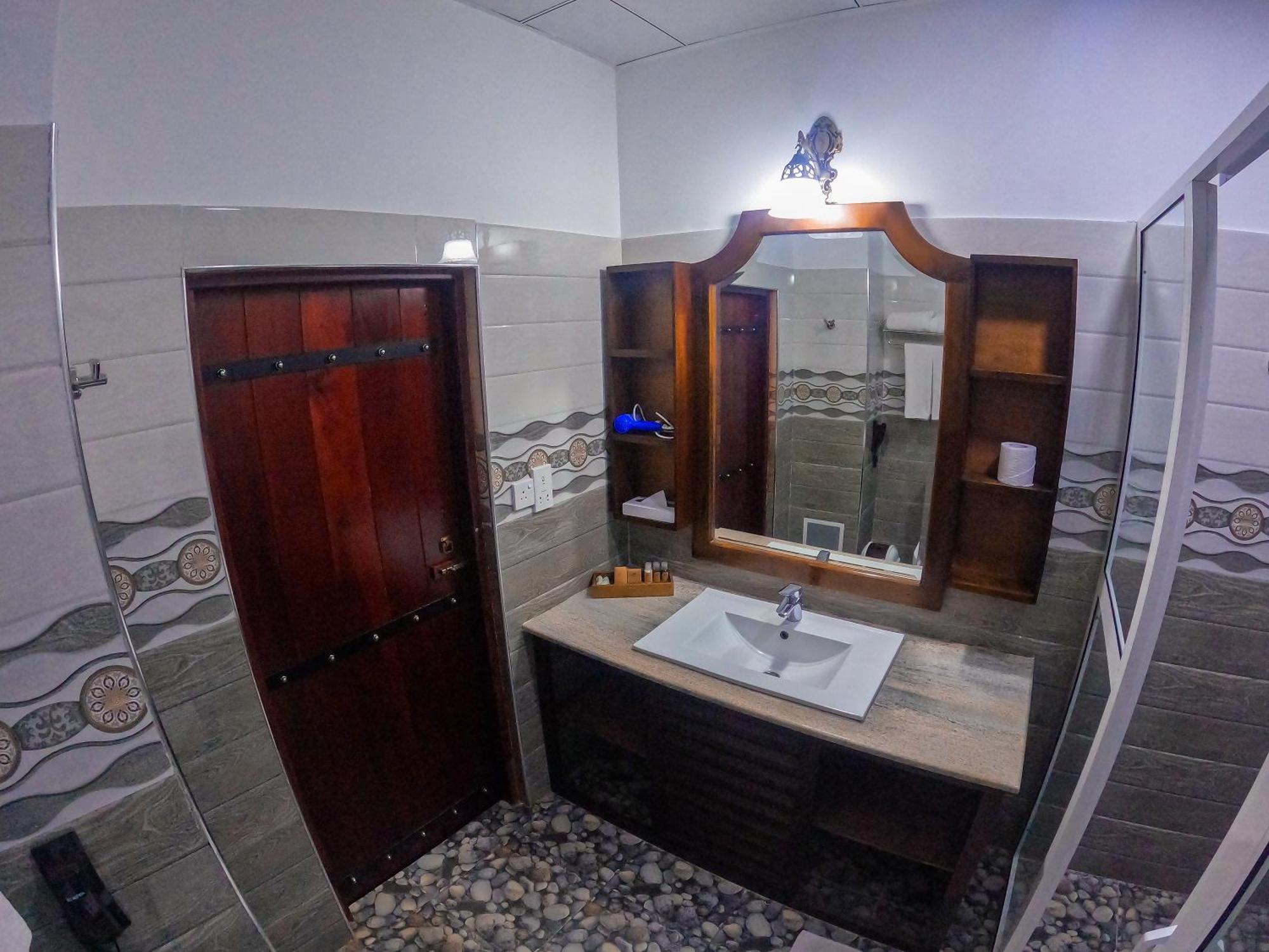 Centauria Wild Hotel Udawalawe Luaran gambar